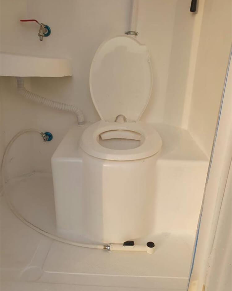 Fibre Toilet